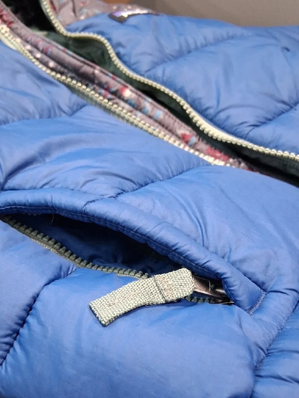 Patagonia Kids Royal Blue Puffer Jacket with Patterned Gray Hood